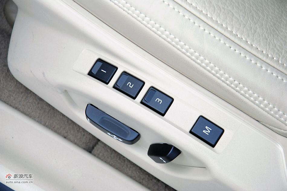 沃尔沃S60高清到店实拍