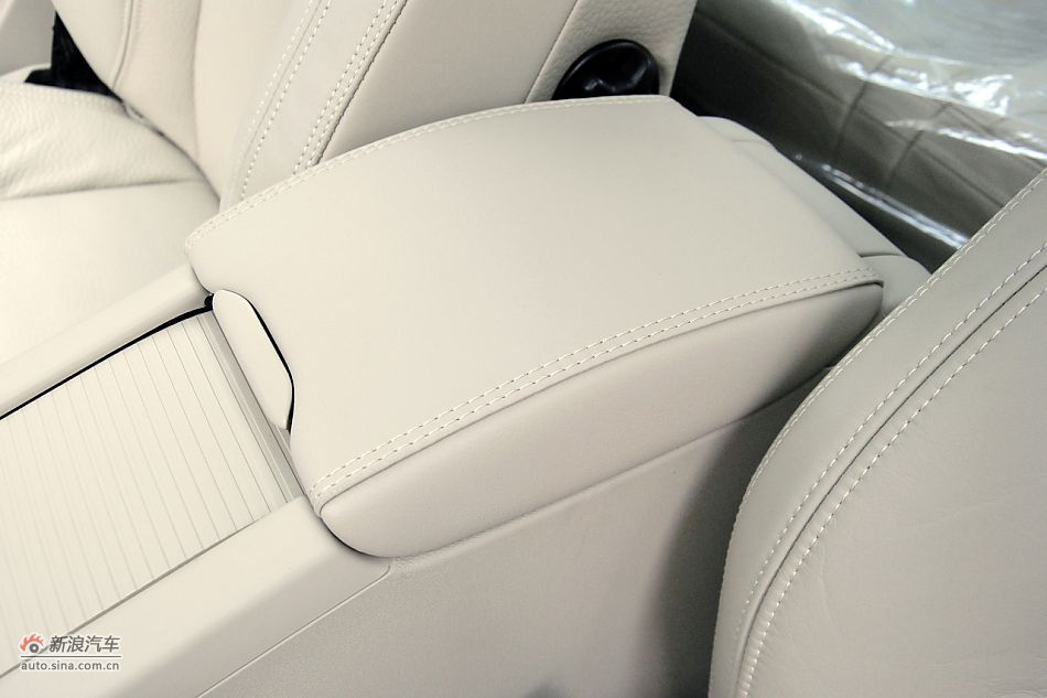 沃尔沃S60高清到店实拍