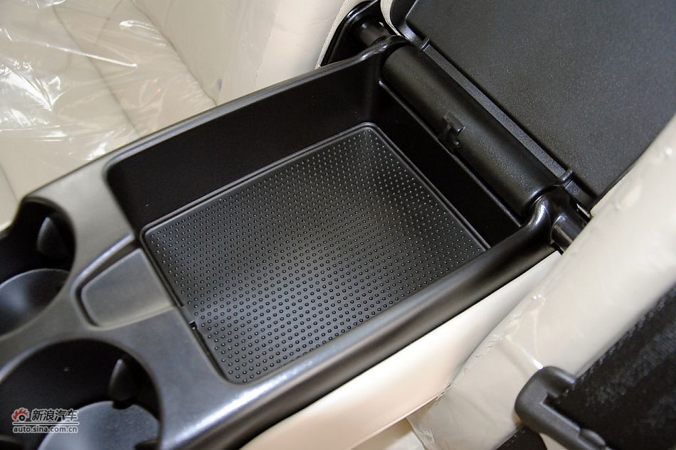 沃尔沃S60高清到店实拍