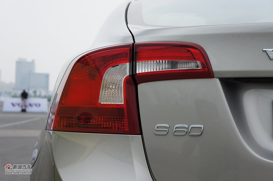 2012款沃尔沃S60