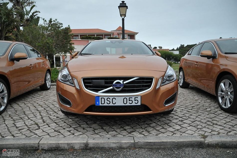 沃尔沃S60 3.0T外观