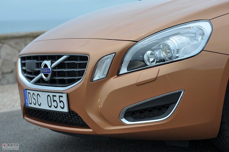 沃尔沃S60 3.0T外观