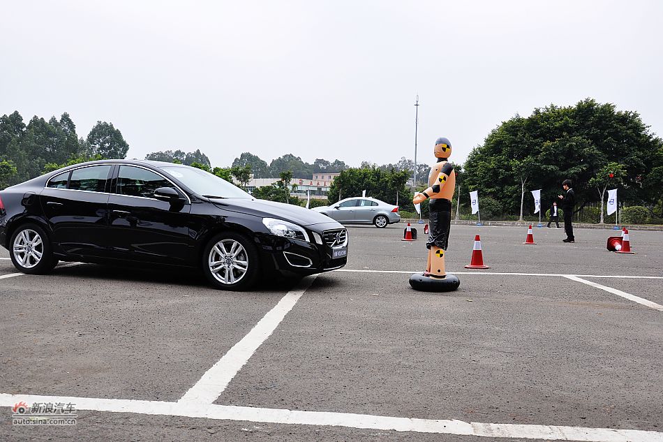 沃尔沃S60试车