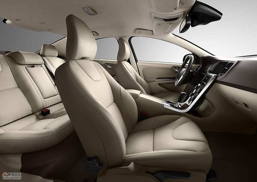 沃尔沃S60资料图-内饰