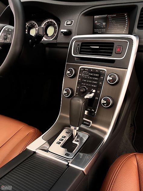 沃尔沃S60资料图-内饰