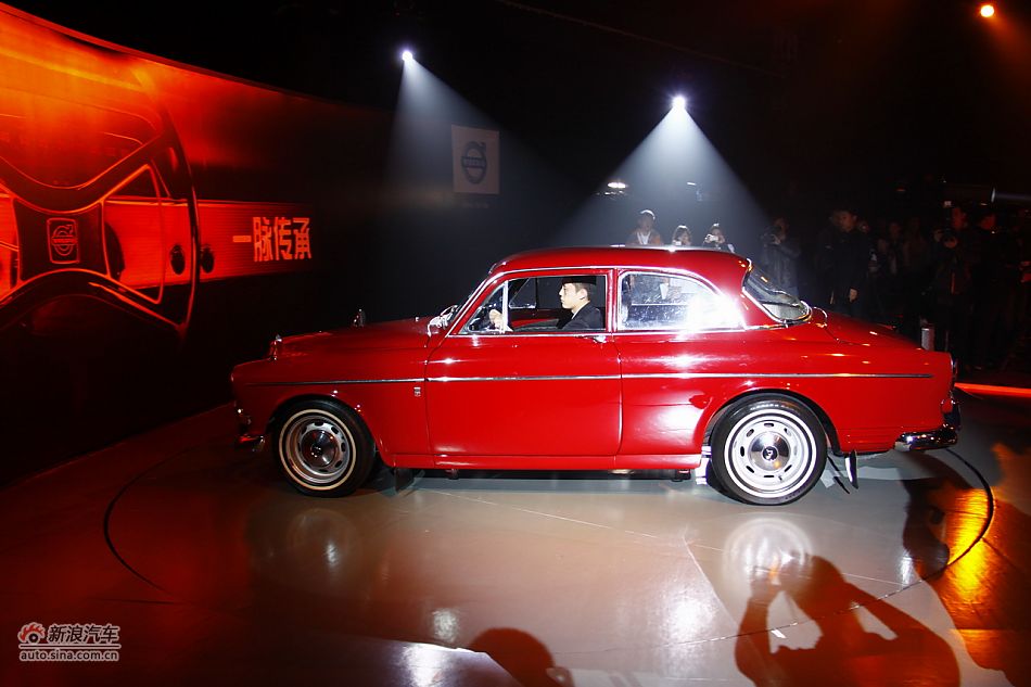 沃尔沃S60上市现场图