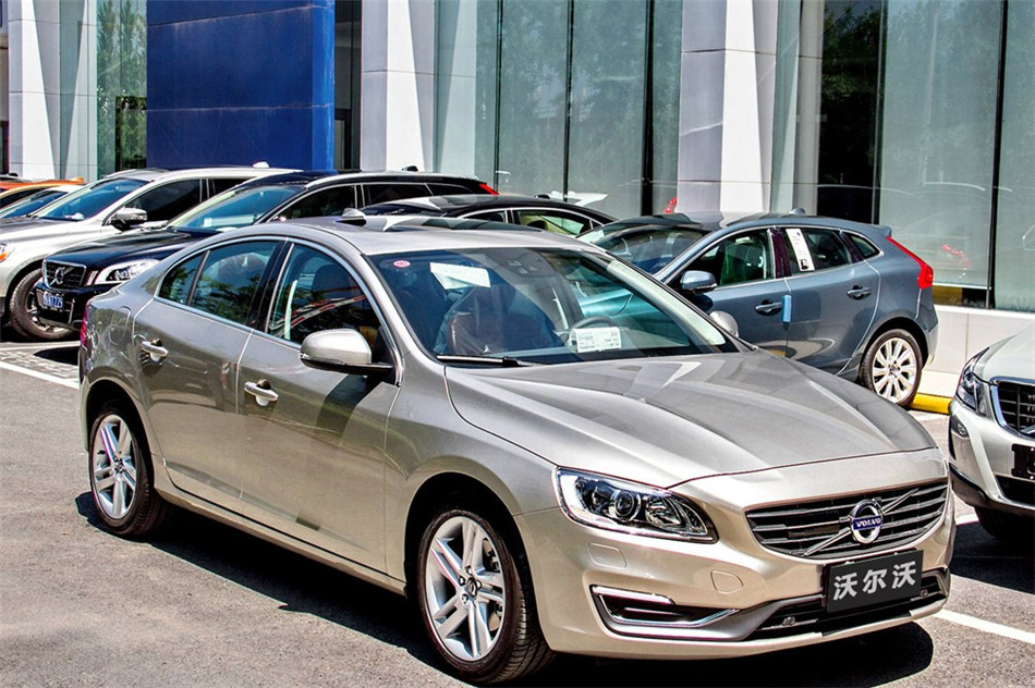 沃尔沃S60 2.0T T5 智雅版 外观