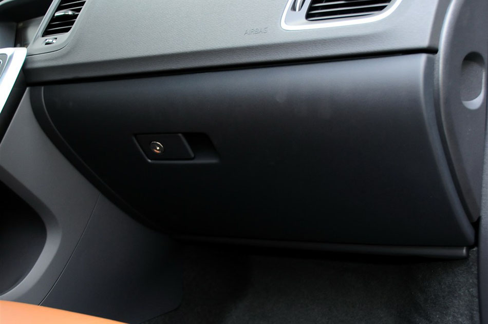 沃尔沃S60 2.0T T5 智雅版 内饰