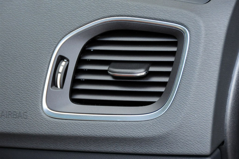 沃尔沃S60 2.0T T5 智雅版 内饰