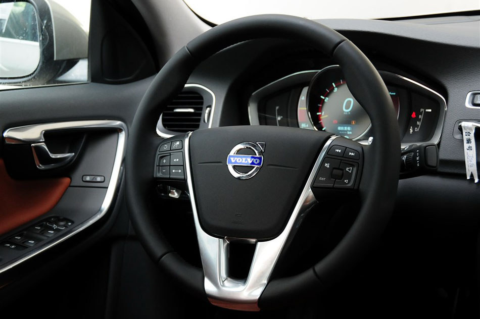 沃尔沃S60 2.0T T5 智雅版 内饰