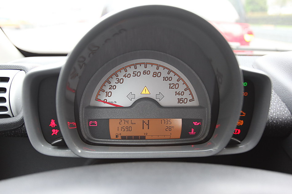 Smart fortwo内饰图片