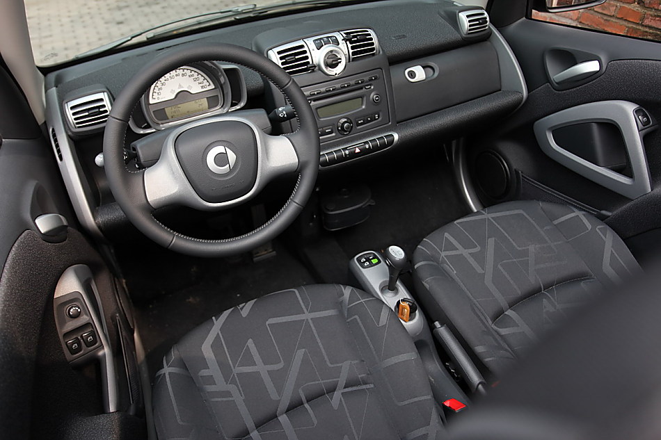 Smart fortwo内饰图片
