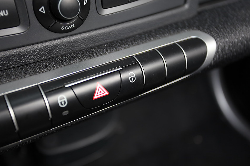 Smart fortwo内饰图片