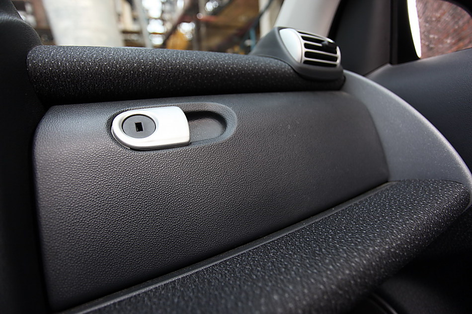 Smart fortwo内饰图片