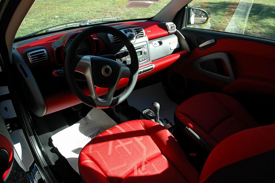 Smart fortwo内饰实拍图片