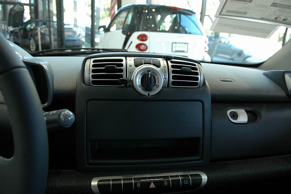 Smart fortwo内饰实拍图片