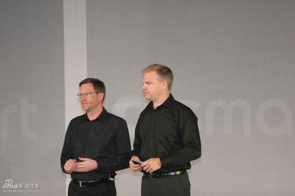 梅赛德斯-奔驰中国公司销售及市场总监郝博与总裁麦尔斯