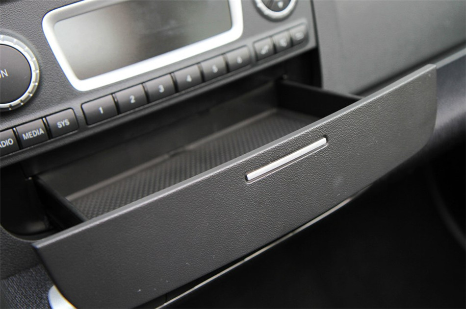 2013款smart fortwo 1.0 MHD硬顶冰炫特别版