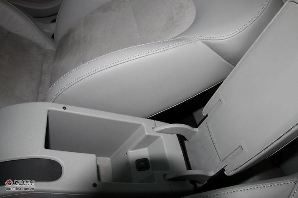 2009款昊锐1.8T尊雅版