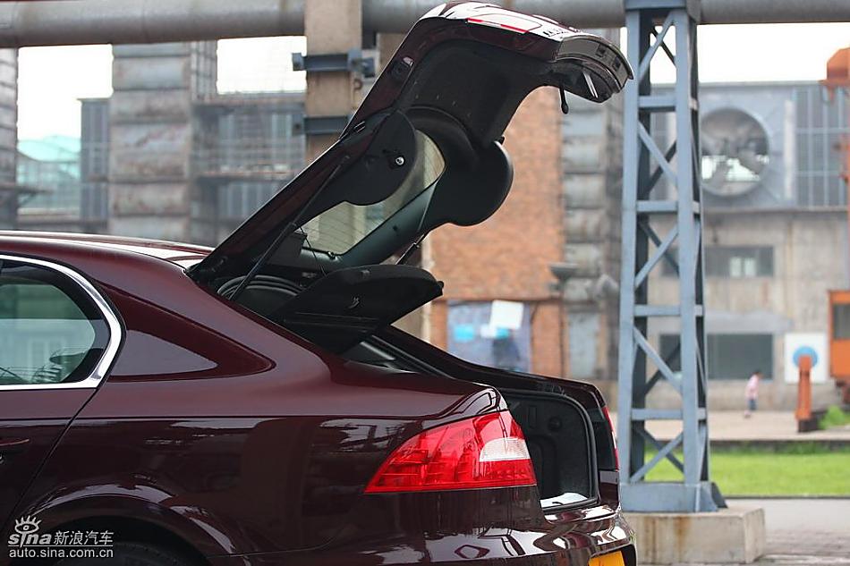 斯柯达Superb昊锐实拍图细节与其他