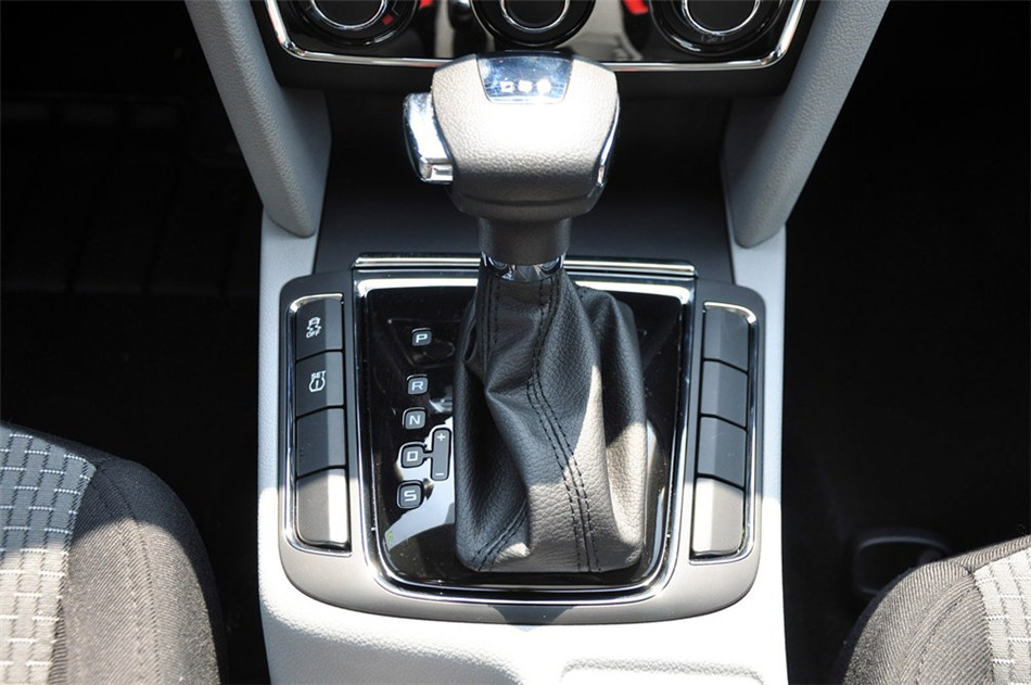 2012款 1.4TSI DSG 智雅版 内饰