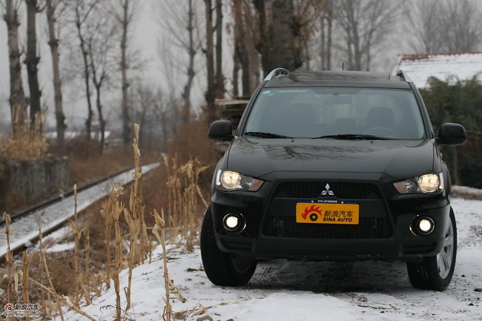 三菱欧蓝德EX劲界2.0运动版外观及细节