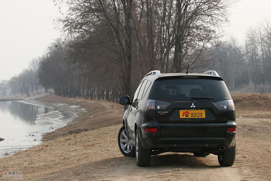 三菱欧蓝德EX劲界2.0运动版外观及细节