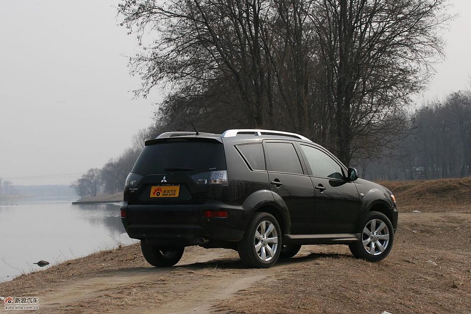 三菱欧蓝德EX劲界2.0运动版外观及细节