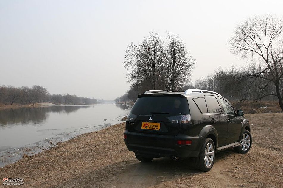 三菱欧蓝德EX劲界2.0运动版外观及细节