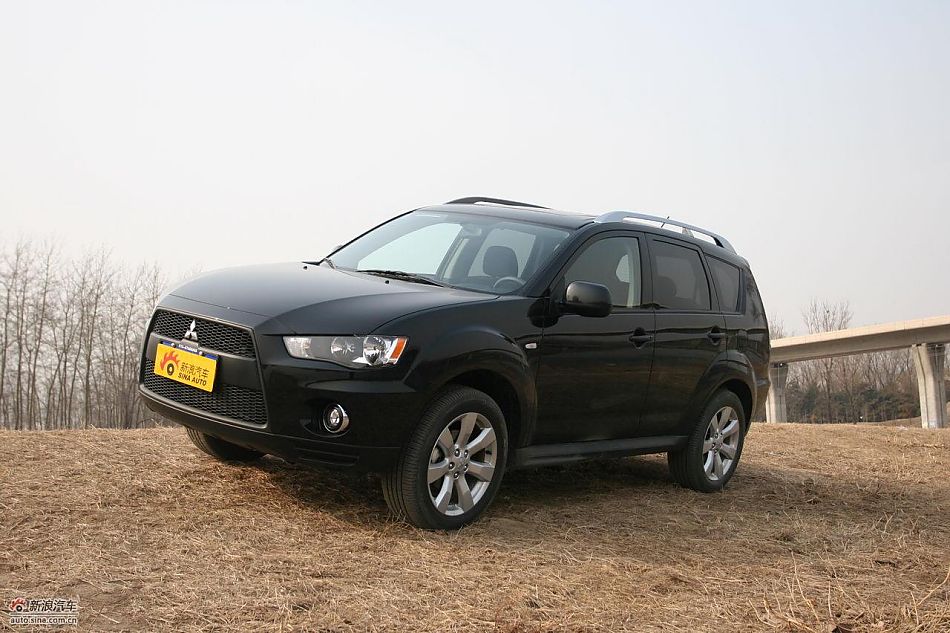 三菱欧蓝德EX劲界2.0运动版外观及细节