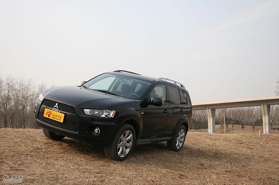 三菱欧蓝德EX劲界2.0运动版外观及细节