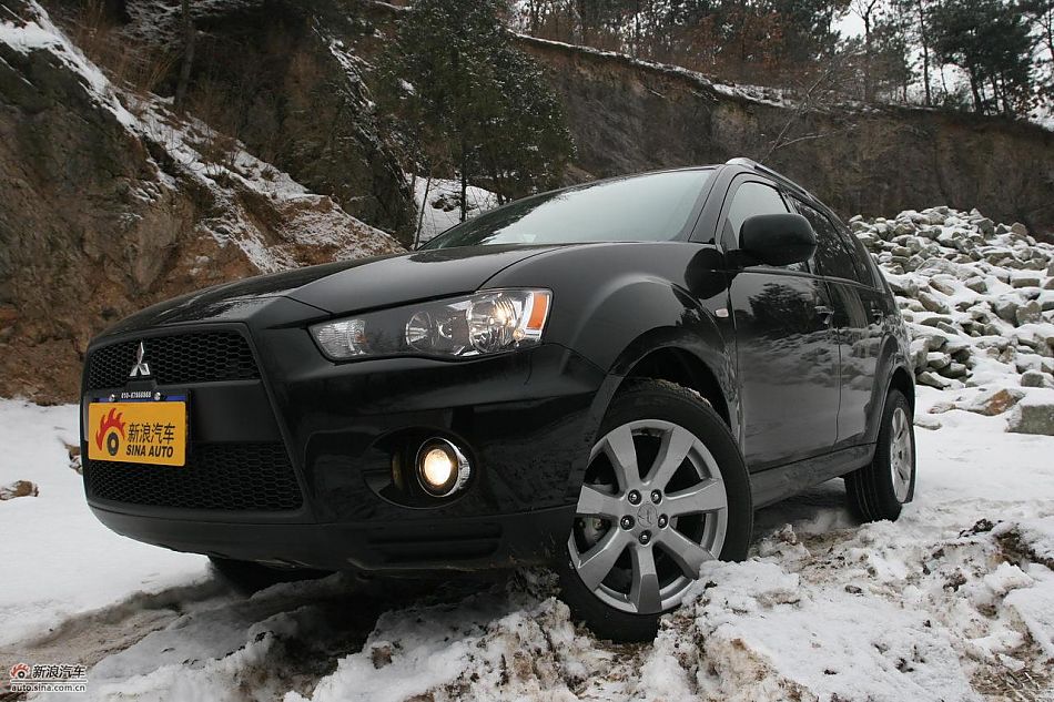 三菱欧蓝德EX劲界2.0运动版外观及细节