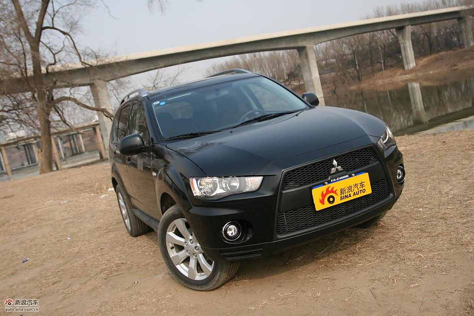 三菱欧蓝德EX劲界2.0运动版外观及细节