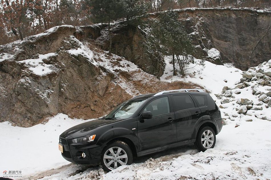 三菱欧蓝德EX劲界2.0运动版外观及细节