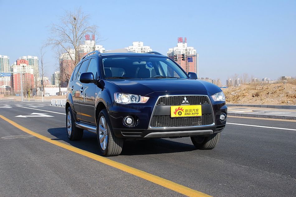 2010款欧蓝德EX3.0精英GT版外观实拍