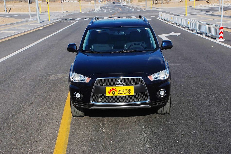 2010款欧蓝德EX3.0精英GT版外观实拍