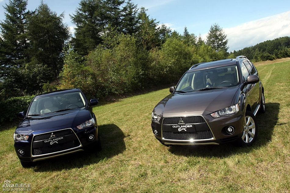 2010款三菱欧蓝德EX外观实拍图