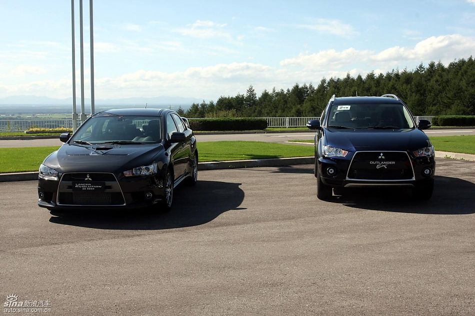 2010款三菱欧蓝德EX外观实拍图