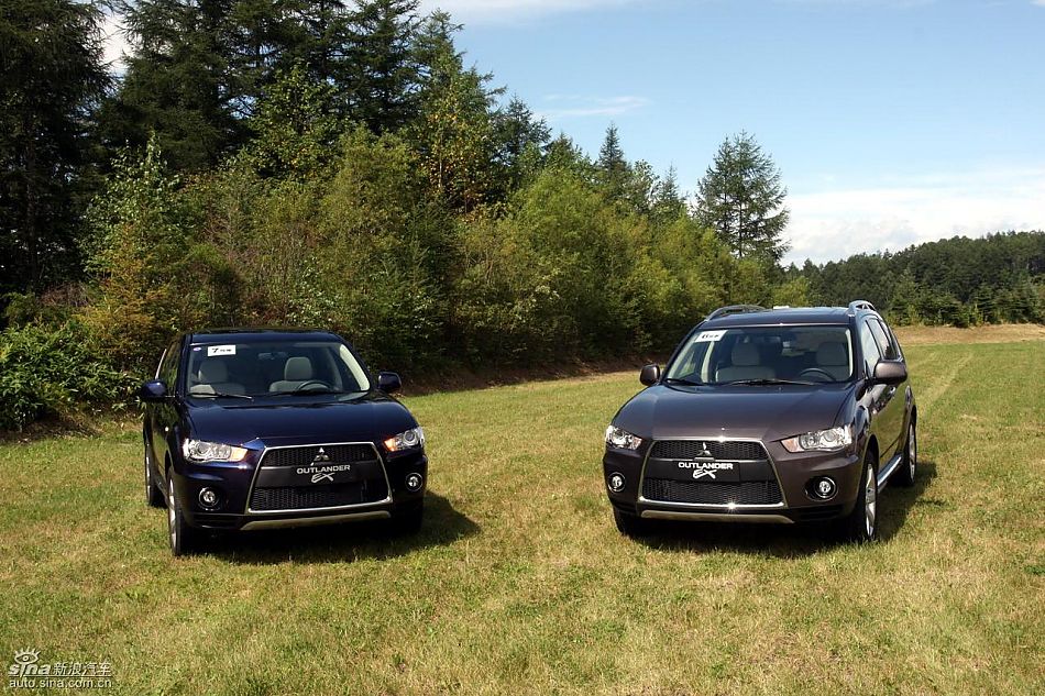 2010款三菱欧蓝德EX外观实拍图