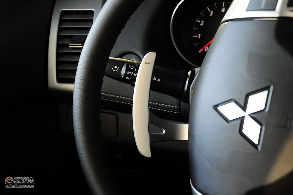 2012款欧蓝德EX劲界实拍