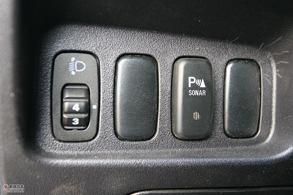 三菱欧蓝德EX劲界2.0运动版内饰及细节