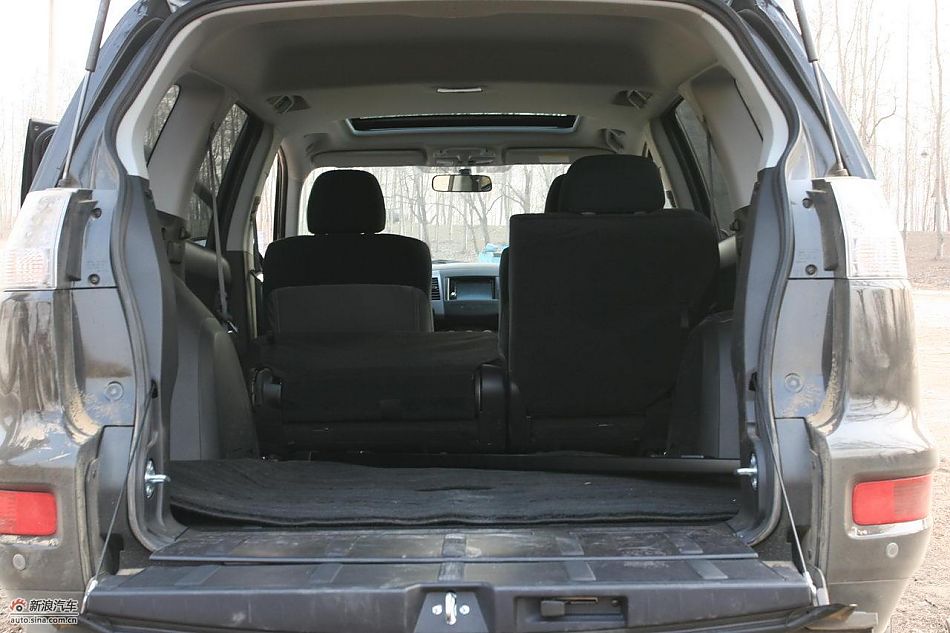 三菱欧蓝德EX劲界2.0运动版内饰及细节