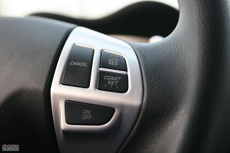 三菱欧蓝德EX劲界2.0运动版内饰及细节