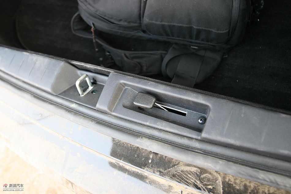 三菱欧蓝德EX劲界2.0运动版内饰及细节