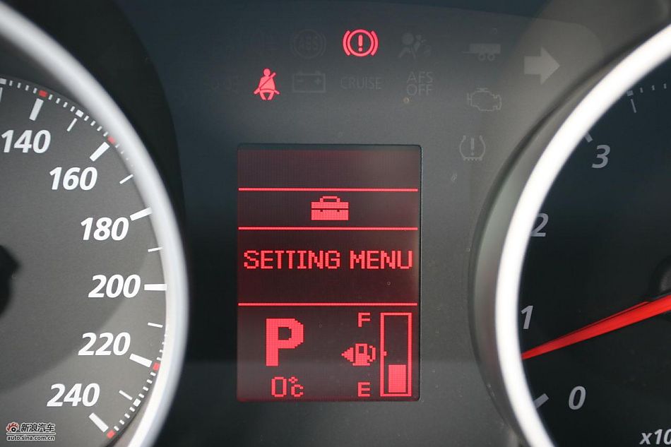 三菱欧蓝德EX劲界2.0运动版内饰及细节