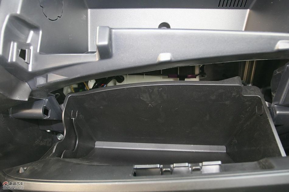 三菱欧蓝德EX劲界2.0运动版内饰及细节