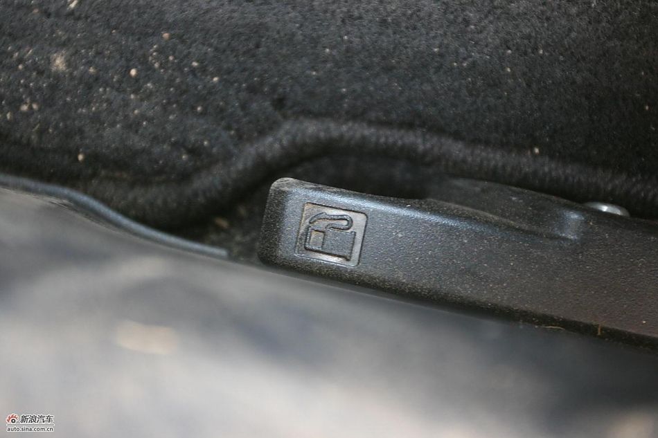 三菱欧蓝德EX劲界2.0运动版内饰及细节