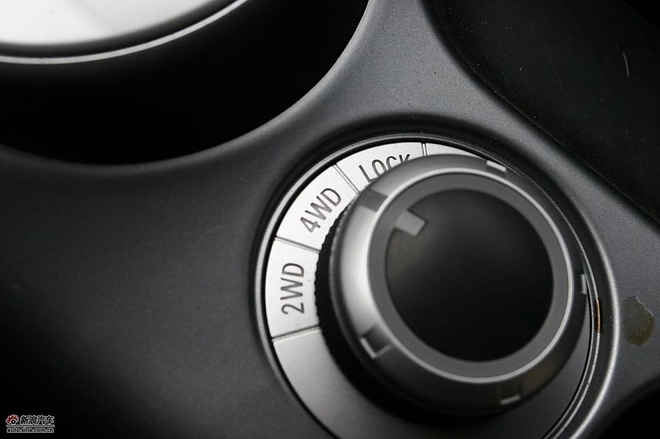 三菱欧蓝德EX劲界2.0运动版内饰及细节