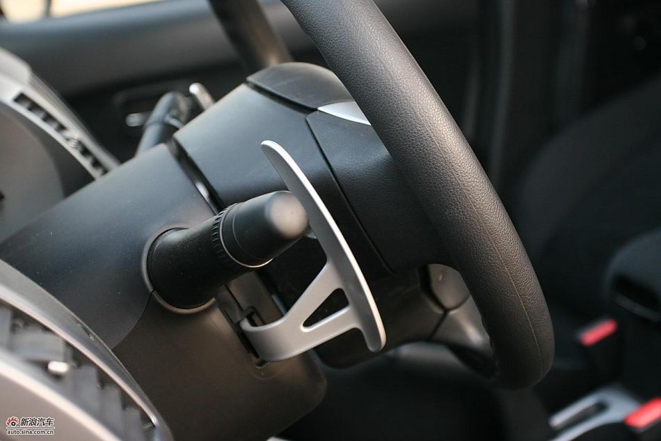 三菱欧蓝德EX劲界2.0运动版内饰及细节