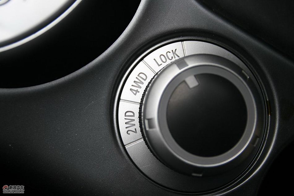 三菱欧蓝德EX劲界2.0运动版内饰及细节